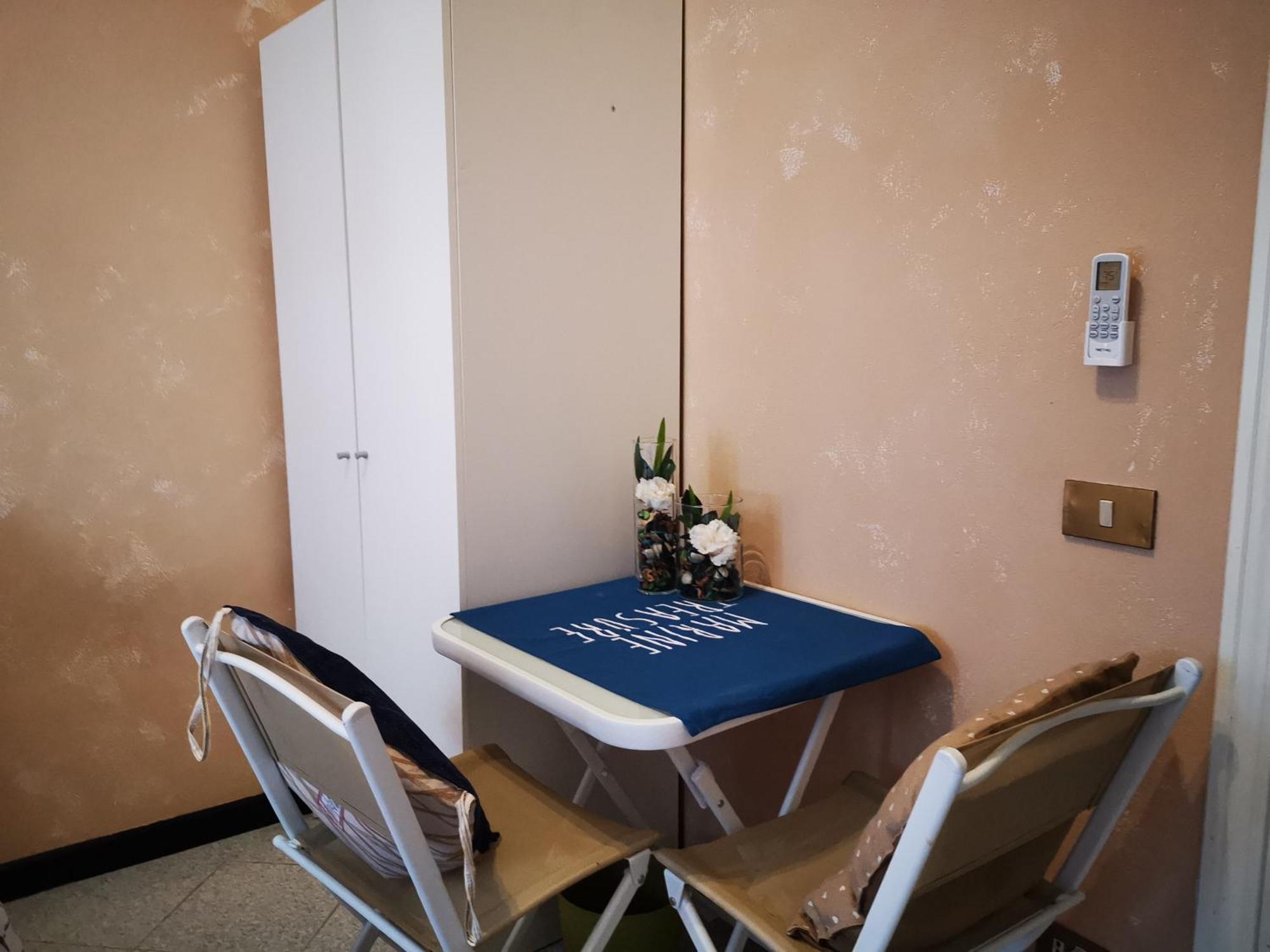 Chafbius Bed & Breakfast Cagliari Oda fotoğraf